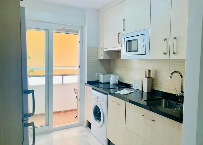 Homely Parras Con Terraza Interior Y Parking Privado Bajo Suplemento Málaga