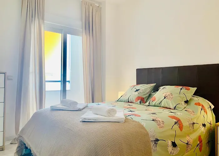 Homely Parras Con Terraza Interior Y Parking Privado Bajo Suplemento Daire Málaga