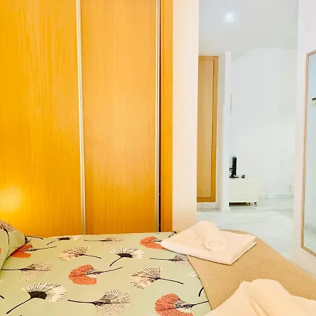 Homely Parras Con Terraza Interior Y Parking Privado Bajo Suplemento Apartment *