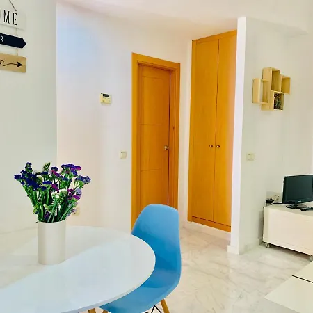 Apartment Homely Parras Con Terraza Interior Y Parking Privado Bajo Suplemento *